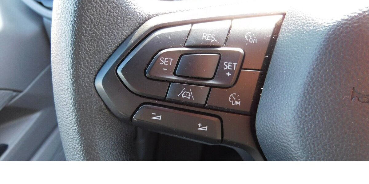 VW T7 Transporter 2.0 TDI 3 Sitze Klima 22.200 km 28.990 &euro; Vordorf 38533
