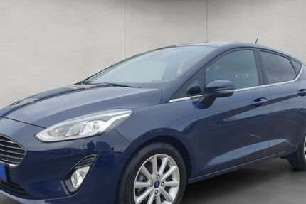 Ford Fiesta 47.321 km 12.940 € Dresden 01159
