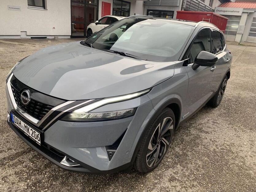 Nissan Qashqai 14.968 km 34.990 € Dachau 85221