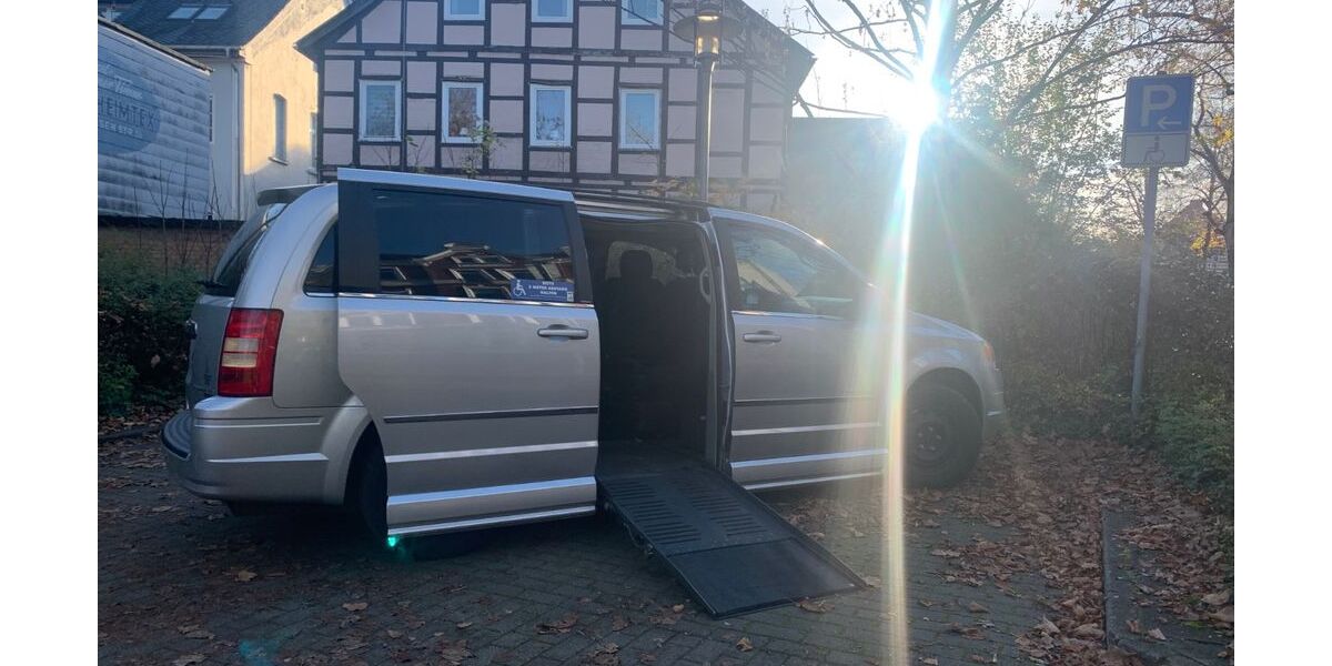 Chrysler Grand Voyager 102.200 km 10.999 &euro; Berlin 10555
