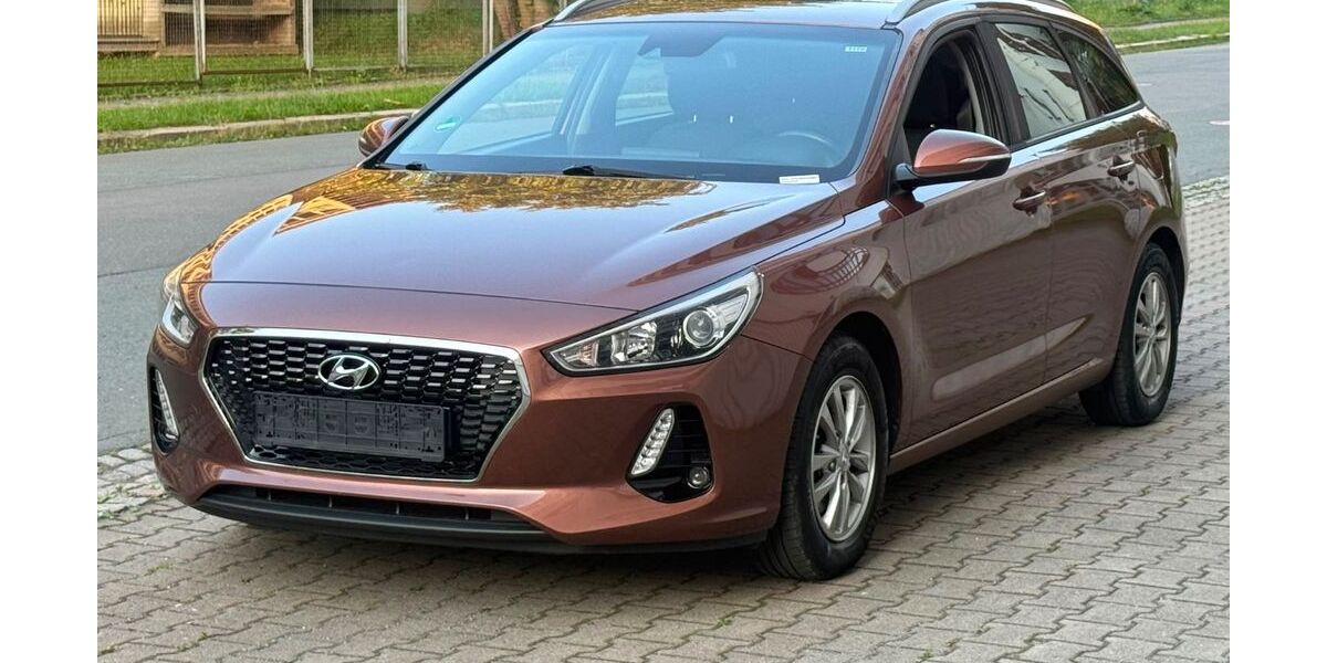 Hyundai i30 165.000 km 6.290 &euro; Chemnitz 09120