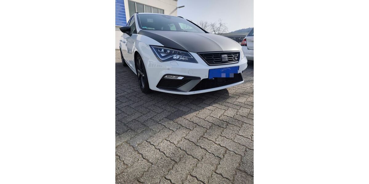 Seat Leon 40.300 km 17.700 &euro; Schmallenberg 57392