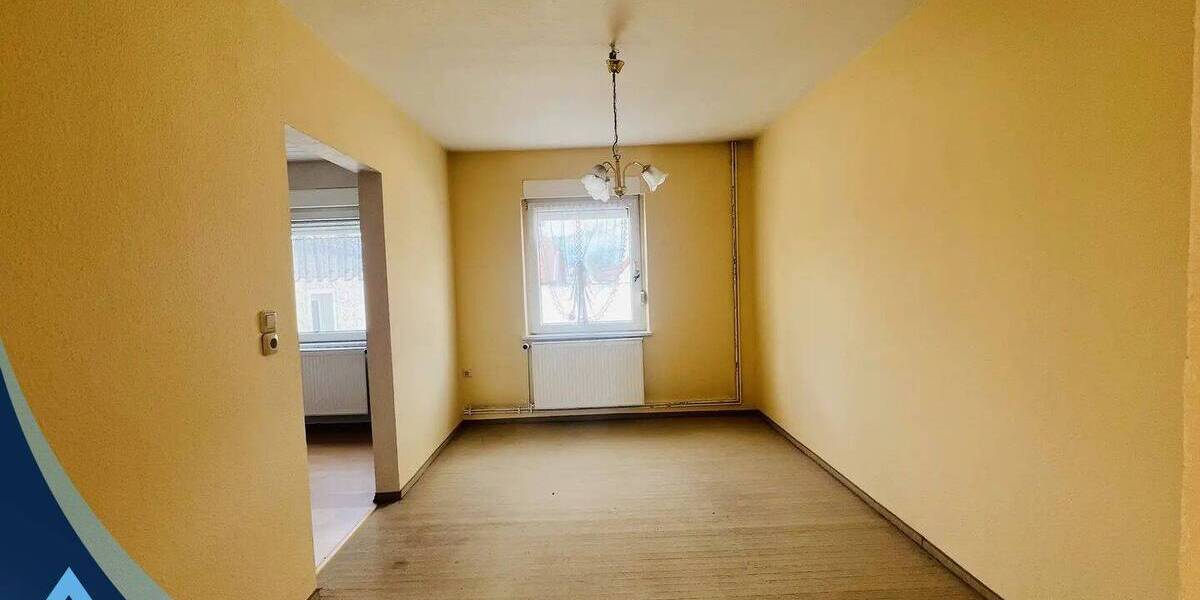 Doppelhaushälfte Tangermünde - 9 Zimmer, 170 m&sup2;, 219.000&euro; | Angebot:25928525