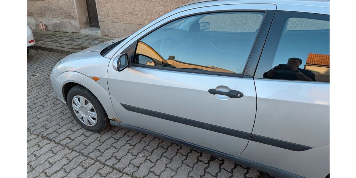 Ford Focus 260.000 km 1.450 &euro; Brücken 06528
