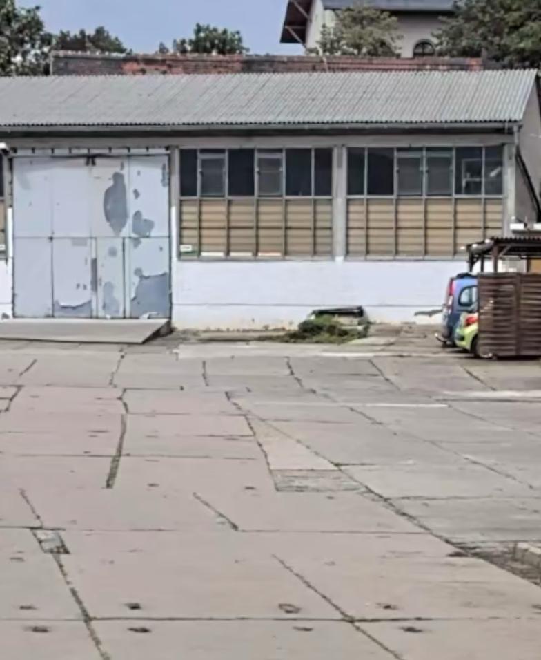 250qm Lagerhalle ab Juli zu vermieten
