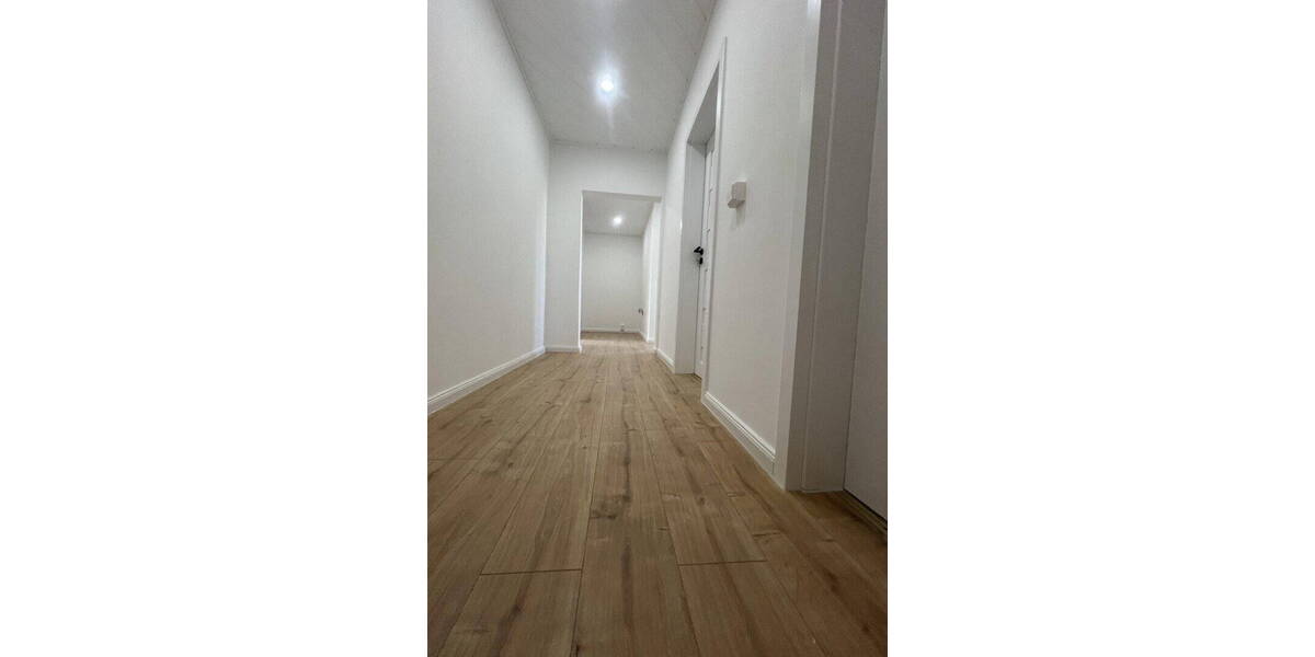 Etagenwohnung Neubrandenburg Datzeberg - 3 Zimmer, 69 m&sup2;, 650&euro; | Angebot:26434534