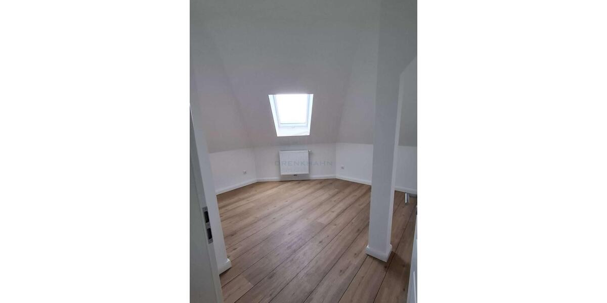 Etagenwohnung Schwerin - 5 Zimmer, 119 m&sup2;, 1.553&euro; | Angebot:24465517