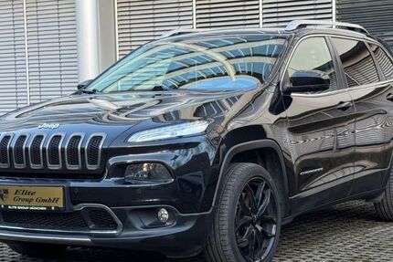 Jeep Cherokee 208.500 km 8.800 &euro; München 81547