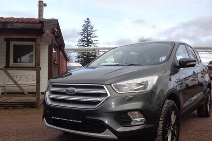 Ford Kuga 114.000 km 9.700 &euro; Waltershausen 99880