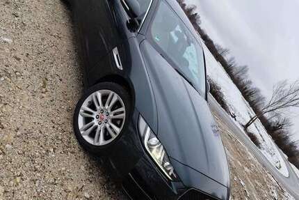 Jaguar XE 220.000 km 11.500 &euro; Regensburg 93053