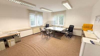 GROßZÜGIGE FLÄCHE FÜR IHR UNTERNEHMEN 11 zimmer