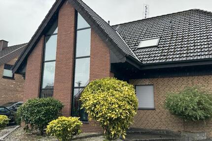 Zweifamilienhaus mit 6-Zimmern, Sauna, Garten zimmer