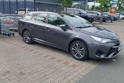 Toyota Avensis 201.075 km 9.800 &euro; Herford 32051