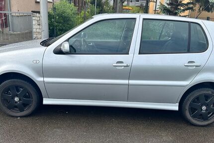VW Polo 64.600 km 3.200 &euro; Stuttgart 70437