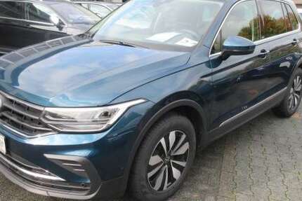 VW Tiguan MOVE 2.0 TDI DSG NAVI KAMERA LED ALU APS SI 15.750 km 32.788 &euro; Bergkamen 59192