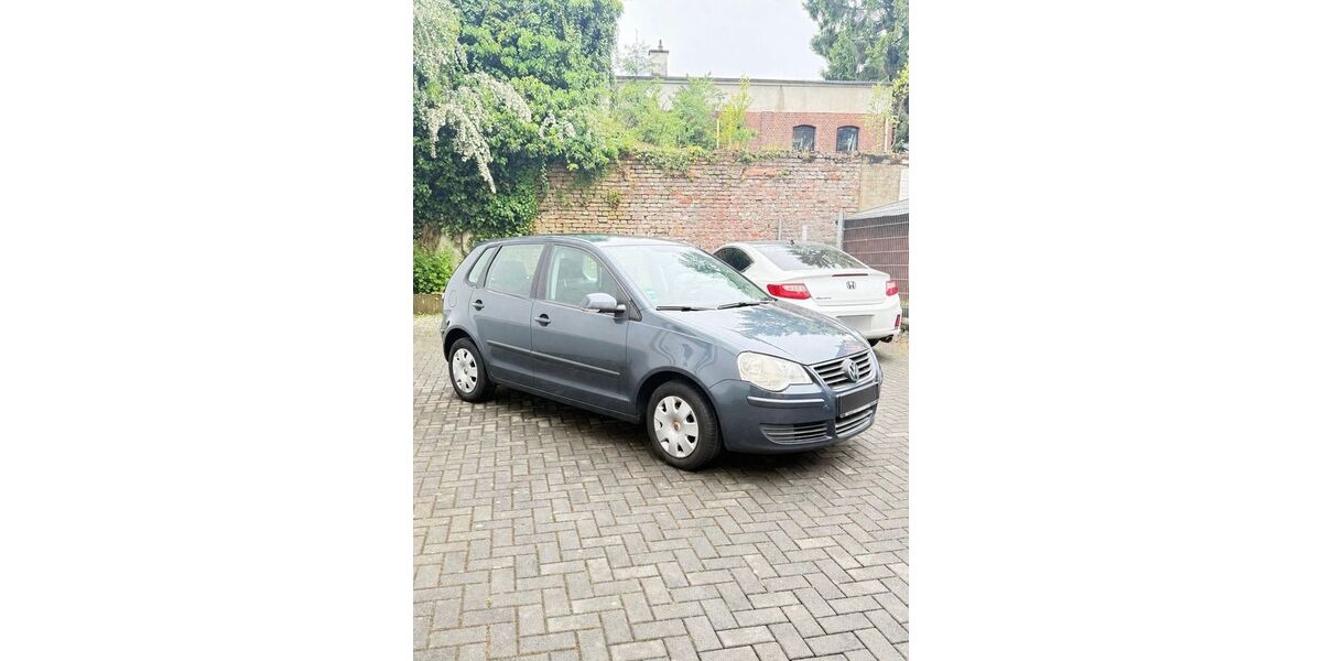 VW Polo 129.800 km 3.000 &euro; Solingen 42655