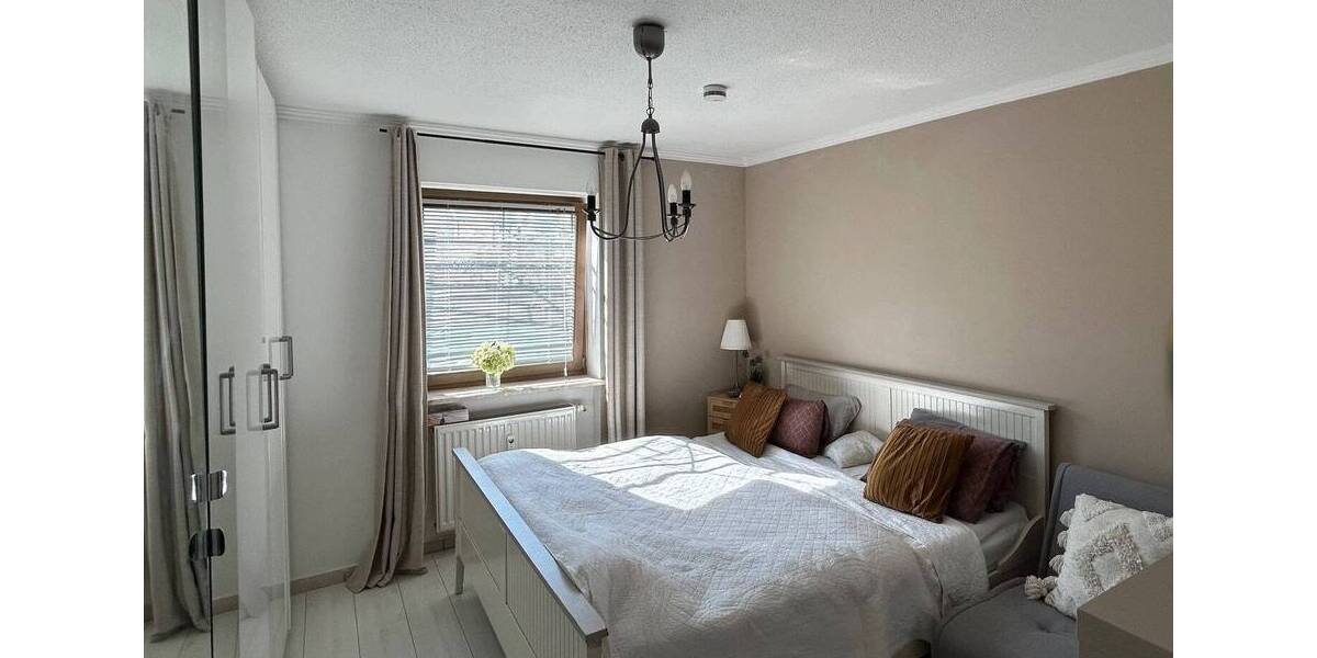 Etagenwohnung Unterneukirchen - 3 Zimmer, 75 m&sup2;, 276.000&euro; | Angebot:26029105