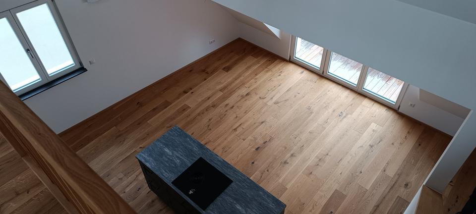 Dachgeschoßwohnung Oettingen in Bayern - 3 Zimmer, 103 m&sup2;, 1.200&euro; | Angebot:24877175
