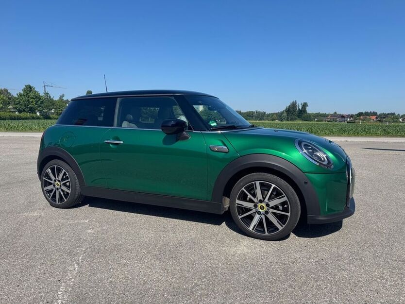 Cooper SE