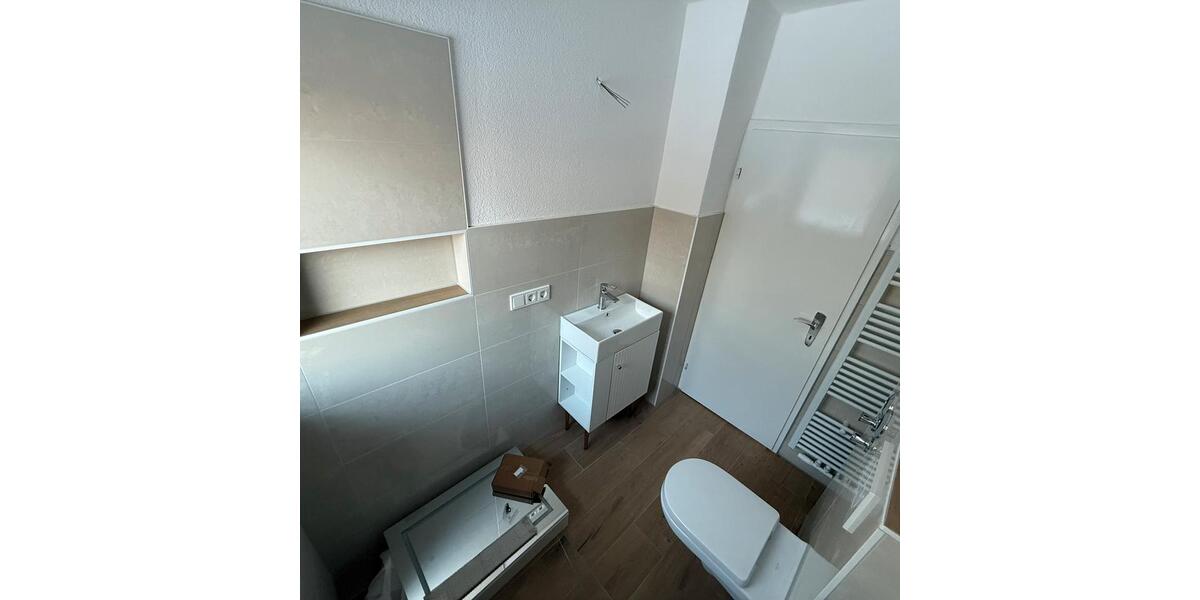 Erstbezug nach Kernsanierung: 4-Zimmer Ergeschosswohnung 4 zimmer