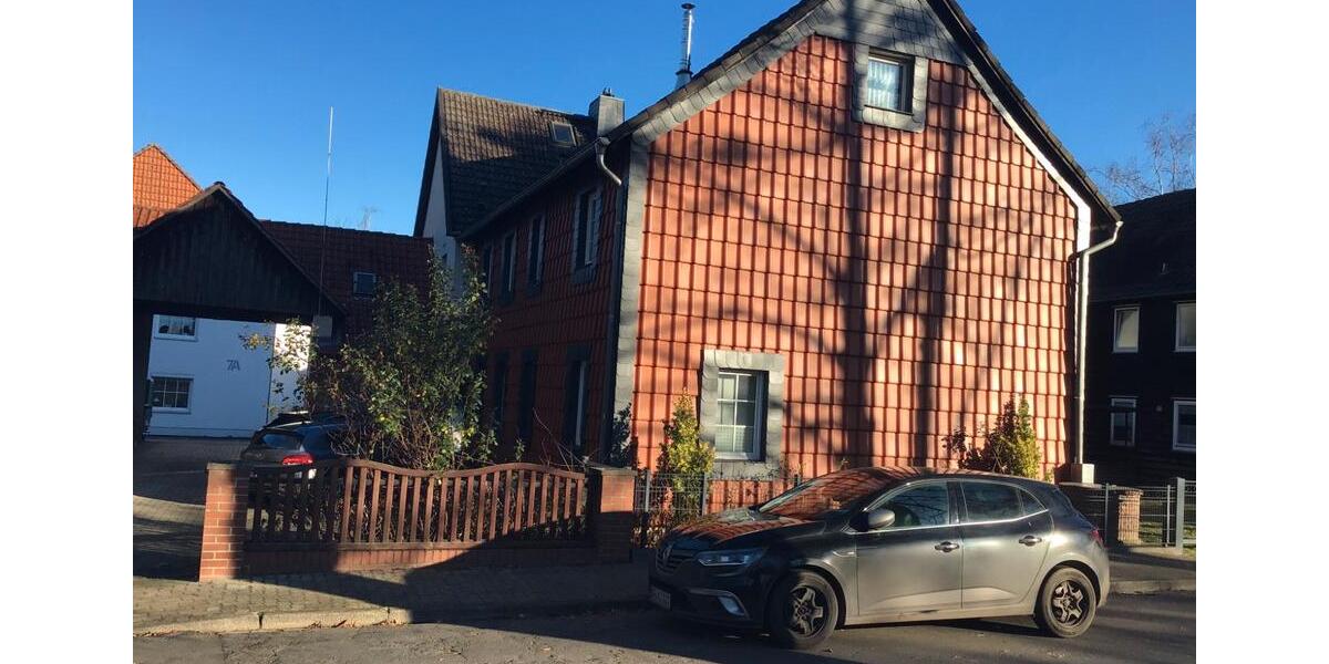 Einfamilienhaus Salzgitter - 9 Zimmer, 190 m&sup2;, 250.000&euro; | Angebot:27137902