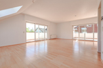 Gemütliche Dachgeschosswohnung 126 m² Wohnfläche + 20 m² Zusatzfläche + XXL Garten *provisionsfrei für Käufer* 5 zimmer