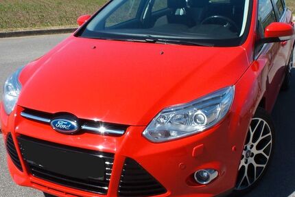 Ford Focus 227.000 km 4.800 € Großheirath 96269