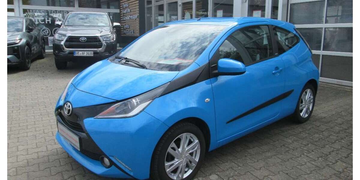 Toyota Aygo 103.500 km 7.950 &euro; Salzwedel 29410