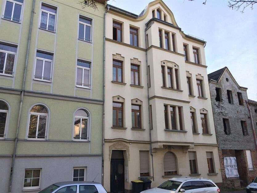Schöne möblierte und geräumige 2 Zi.-Wohnung mit Balkon in zentraler Lage 2 zimmer