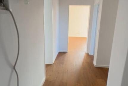 Stilvoll sanierte 3-Zimmer-Wohnung mit Balkon