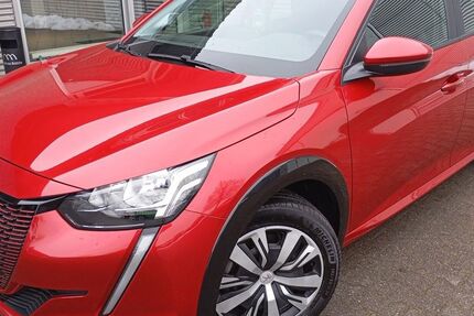 Peugeot 208 57.715 km 13.880 € Brandenburg an der Havel 14772