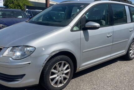 VW Touran 242.000 km 2.430 &euro; Dachau (bei München) 85221