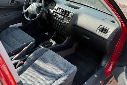 Honda Civic 87.500 km 2.900 &euro; Leinfelden-Echterdingen 70771