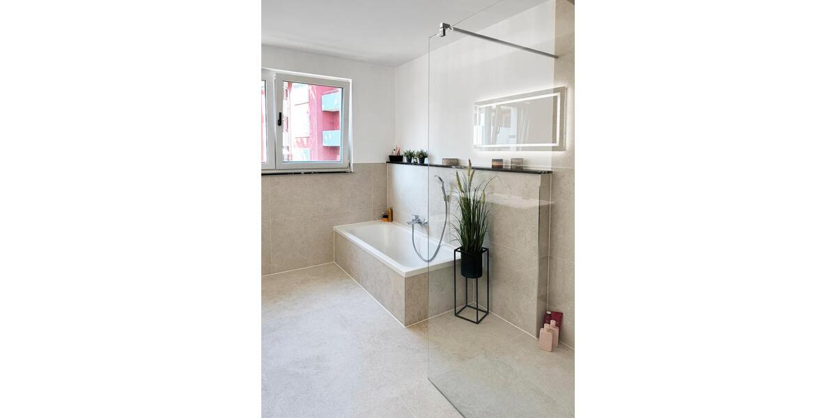Erdgeschoßwohnung Waldkirch - 2.5 Zimmer, 95 m&sup2;, 1.500&euro; | Angebot:25225177