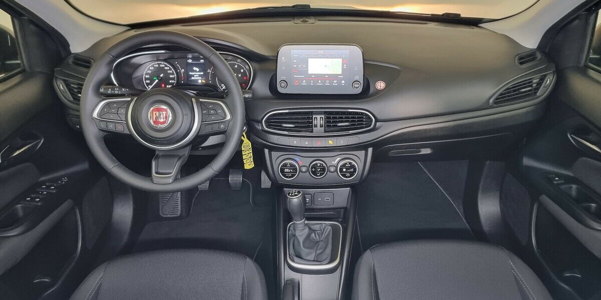 Fiat Tipo CityLife APP Navi Klima Kamera Tempomat 31.500 km 15.750 &euro; Garrel 49681