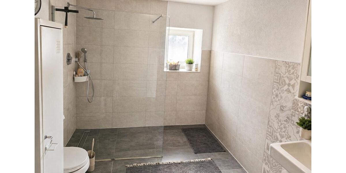 Einfamilienhaus Windeck - 4 Zimmer, 150 m&sup2;, 1.050&euro; | Angebot:26391193