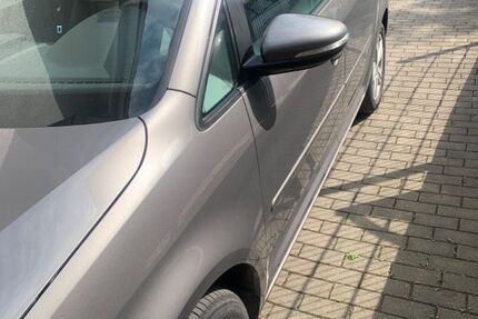 VW Touran 283.768 km 4.950 &euro; Arnsberg 59757