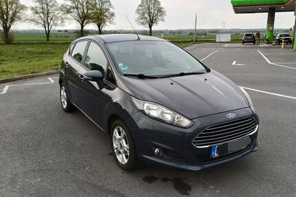 Ford Fiesta 49.100 km 6.990 &euro; Bad Sassendorf 59505