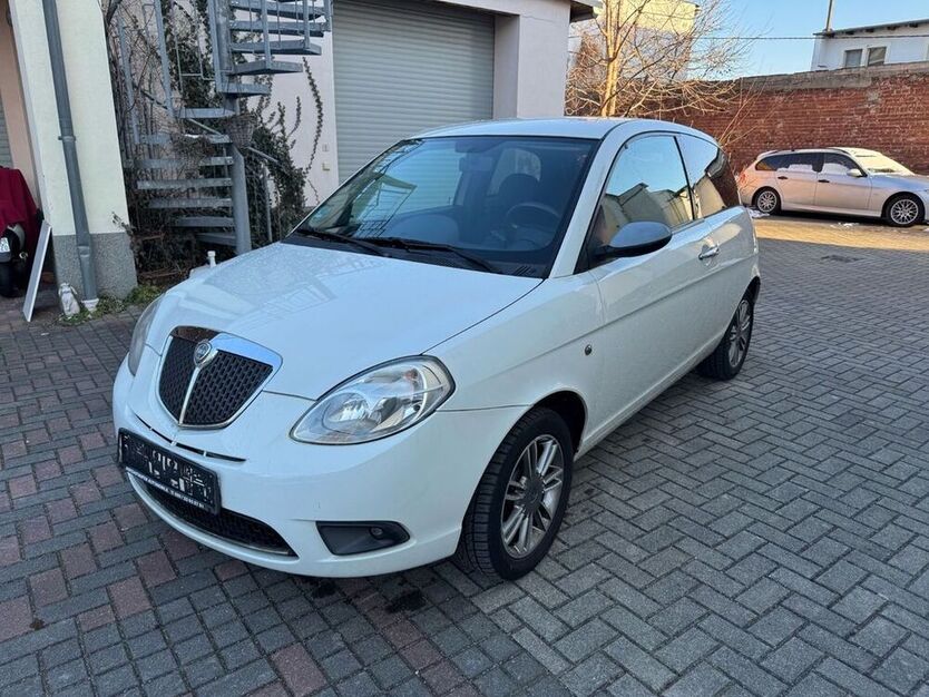 Ypsilon
