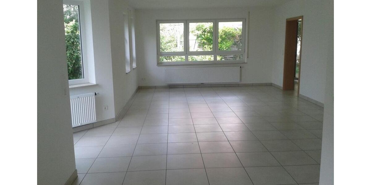 Erdgeschoßwohnung Bad Waldsee - 2 Zimmer, 80 m&sup2;, 650&euro; | Angebot:26069446