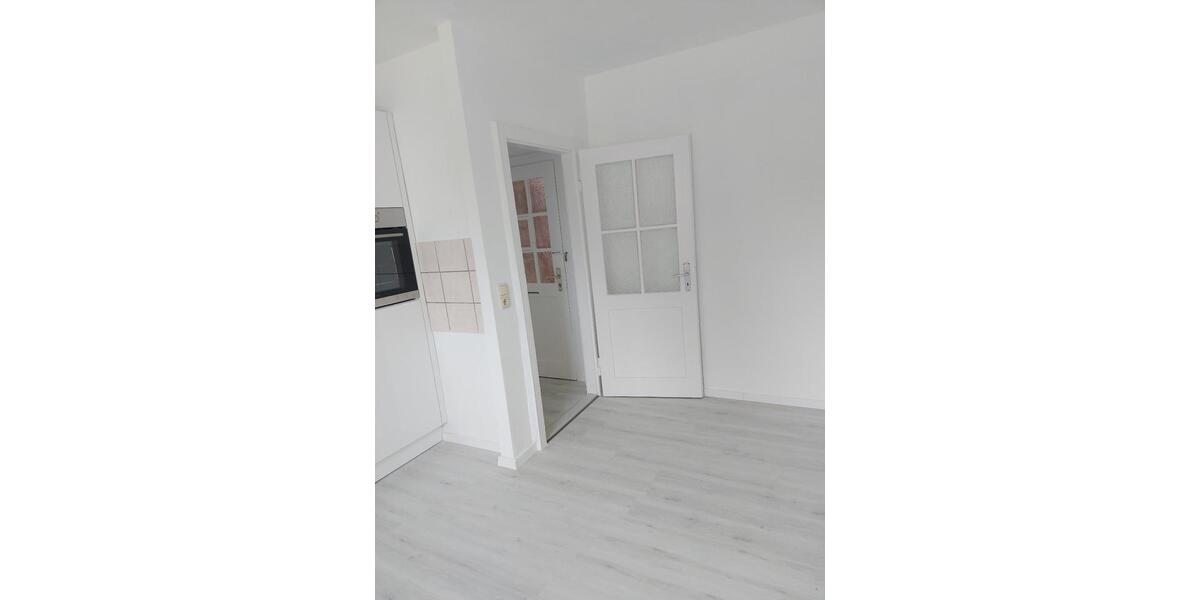 Hochparterre Lüchow (Wendland) - 2 Zimmer, 32 m&sup2;, 290&euro; | Angebot:26299794