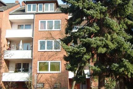 Einziehen und Wohlfühlen! 3 Zimmer- Wohnung mit Balkon, Einbauküche, Bad mit Wanne, Keller 3 zimmer