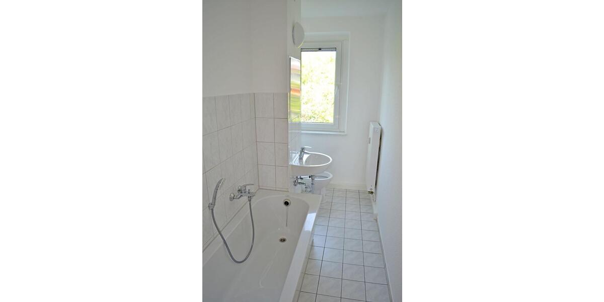Etagenwohnung Sangerhausen - 4 Zimmer, 72 m&sup2;, 417&euro; | Angebot:26381085