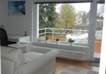 BER&Uni FU-nahes Apartment, sep.EBK, Duschbad, Balkon, Stellplatz