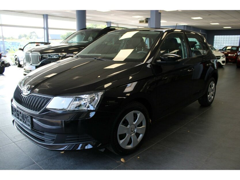 Skoda Fabia 1.0 MPI Cool Edition 66.971 km 8.980 € Euskirchen 53881