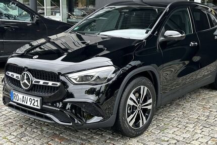 Mercedes-Benz GLA 200 18.249 km 43.800 &euro; Traunstein 83278
