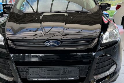 Ford Kuga 98.000 km 11.999 € Mainz 55120