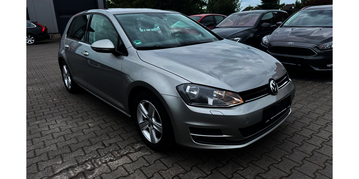 VW Golf 135.831 km 6.999 &euro; Moormerland 26802