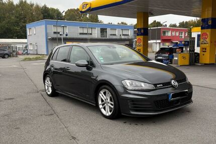 VW Golf 150.000 km 11.800 &euro; Marl 45772