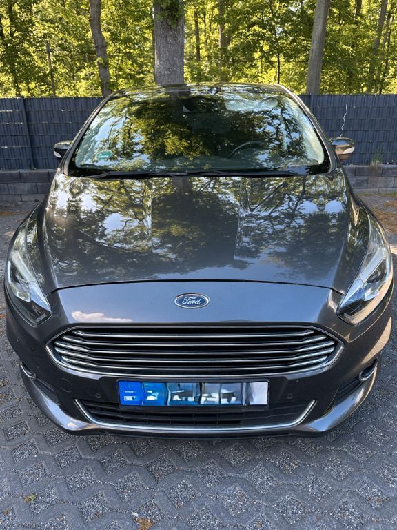 S-Max
